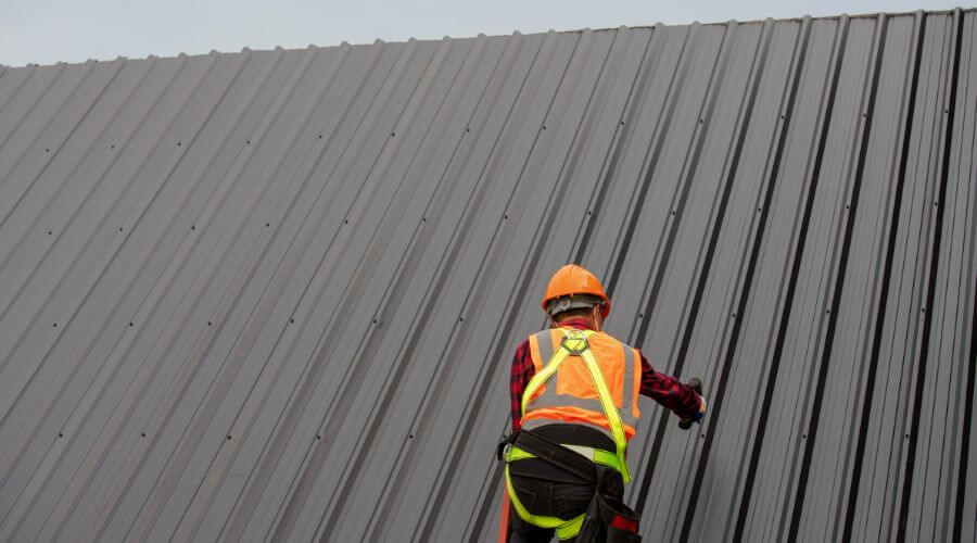 Expert Emergency Roof Repairs services in Selkirk, NY